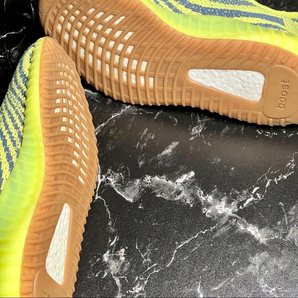 Adidas Yeezy Boost 350 V2 Semi Frozen Yellow main image 10